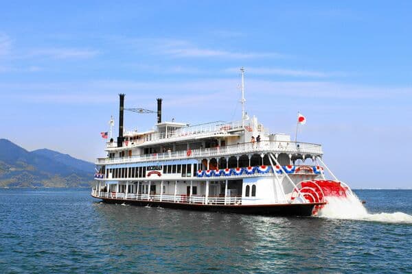[Shiga: Lake Biwa Cruise] A relaxing moment with magnificent nature. Michigan Cruise 90-minute boarding ticket