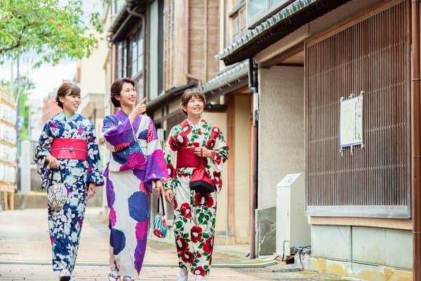 Kimono Rental Premium Plan (with selectable kimono and commemorative photo)