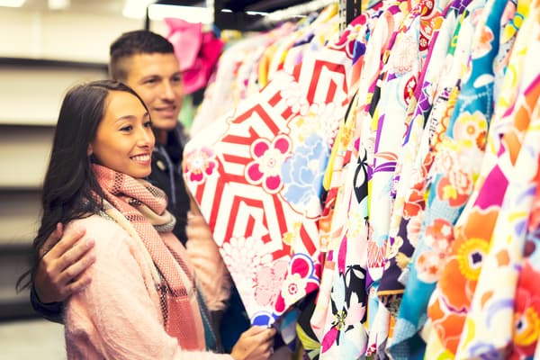 [Shinjuku Ekimae Store]Tour the Streets of Shinjuku in a Kimono! Kimono Rental, Hair Arrangement, and Dressing Plan! Standard