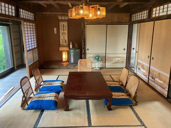 Only 1 Group per Building! A Liberating One-Night Stay in a Traditional Japanese “Kominka” House Nestled in the Mountains [Kominka Kazahari]