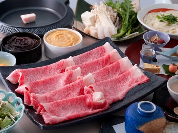 A5-Rank Kuroge Wagyu Beef (Shabu-Shabu or Sukiyaki) 7-Course Meal at Edomae Nikukappo "Miyashita"