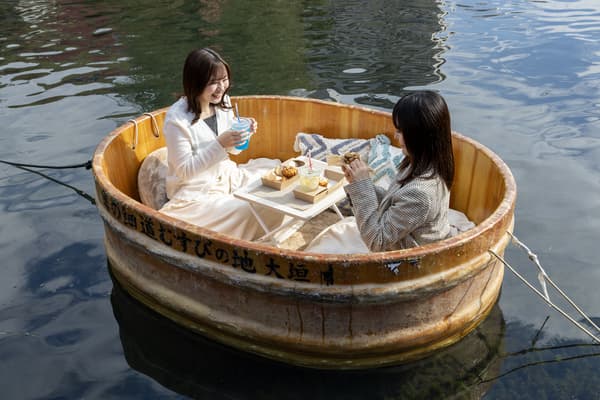 Instagram-worthy! Glamping in style while sailing in a "tarai-bune" tub-boat