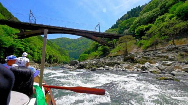 [Kyoto / Kameoka/Ages 4-12] Enjoy a River Cruise to Get in Touch With Nature ◆ Pre-sale Tickets for the Hozugawa River Boat Ride
