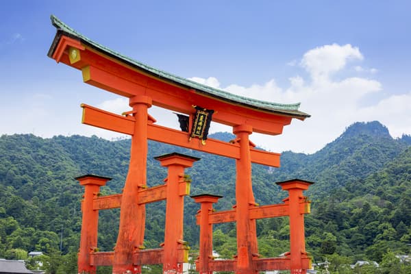 Itsukushima Shrine, a World Heritage Site, SUP Tour Passing Though the Otorii Gate- Hiroshima