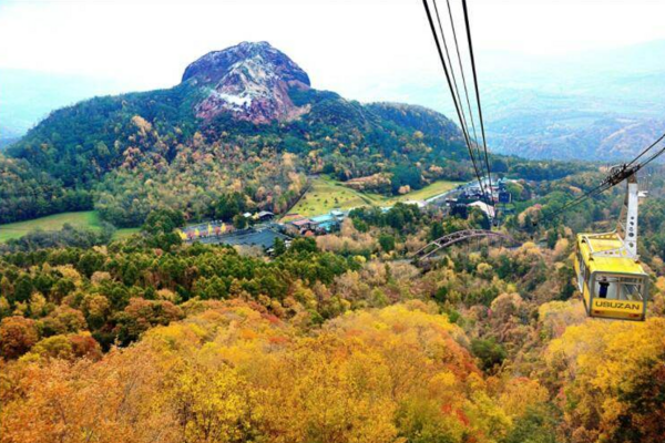[Ages 6-11] Take a walk in the sky through the spectacular scenery of Hokkaido◆Round-trip ticket for the Mt. Usu Ropeway
