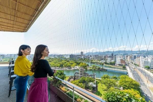 [4-5 Years Old] Admission ticket to Orizuru Tower in Hiroshima Prefecture(Participate in Tossing Paper Cranes Into the Orizuru Wall)