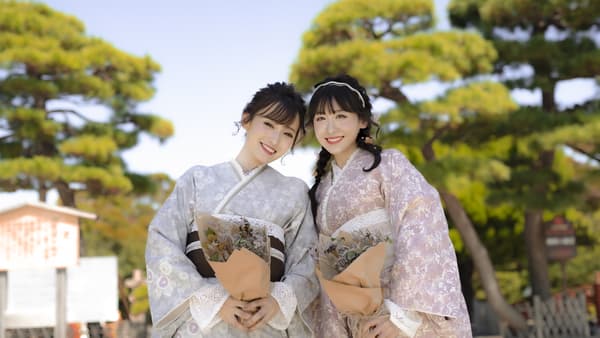 [Shibuya Store] Retro Modern Plan: Kimono Rental Set with Hair Styling and Dressing Included!