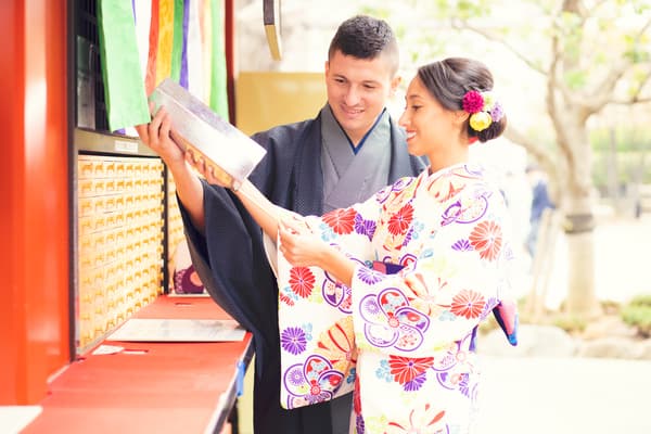 [Kimono Rental VASARA Sensoji Temple Store] Couple's Plan (Kimono Rental & Hair Styling & Dressing Included)