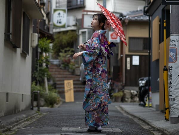 [Okimono-ya Kiyomizu-dera Store] Women's Furisode (Long Sleeved Kimono) Plan - Kyoto