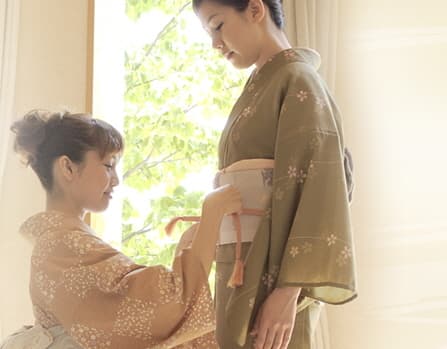 Yukata & Kimono Dressing Experience